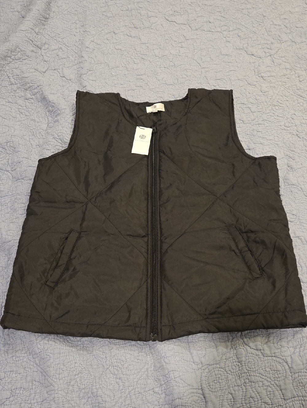 Socialite Black Quilted Zip-Front Vest Size S/M, New With Tags!